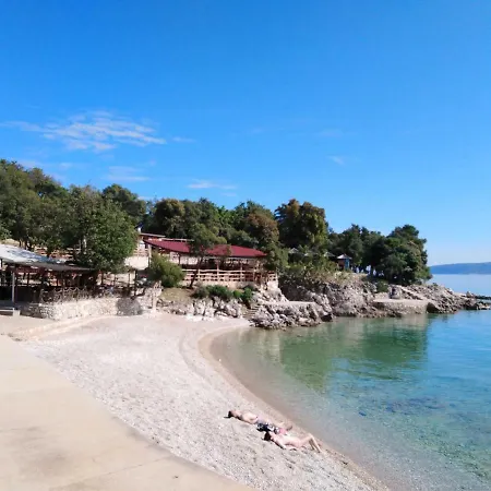 Martina S Bazenom,5 Soba Villa Pinezići
