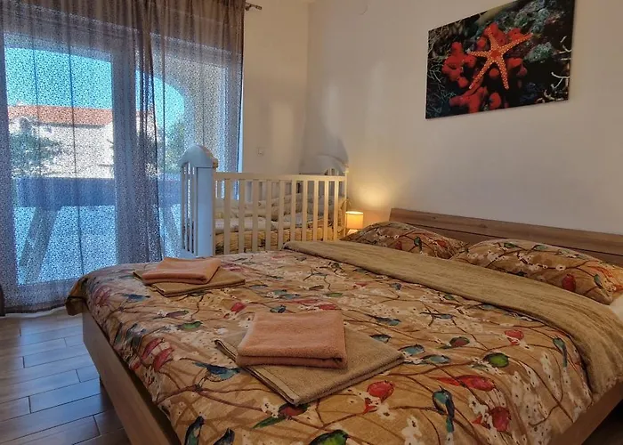 Vila Martina S Bazenom,5 Soba Pinezići