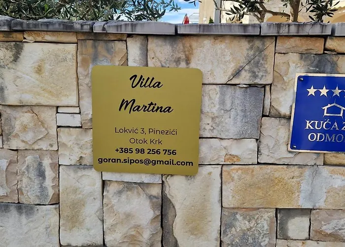 Martina S Bazenom,5 Soba Vila *