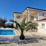 Villa Martina S Bazenom,5 Soba